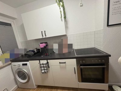 Suche Nachmieter für 3-Zimmer Wohnung EINBAUKÜCHE in grüner Lage