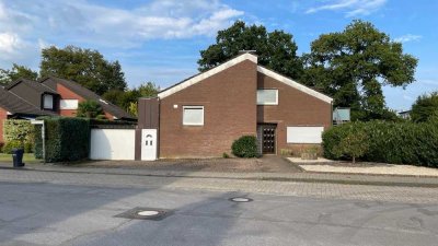 EFH mit Einliegerwohnung (Split-Level) und Garage in ruhiger Lage