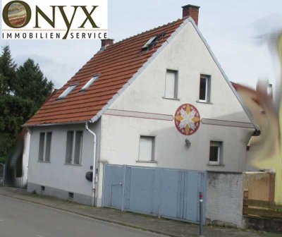 Kernsanierung oder Abriss - Einfamilienhaus (Wohnungseigentum) im Dornröschenschlaf