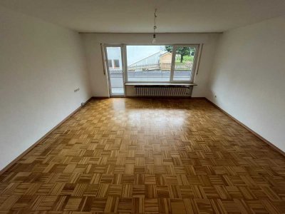 Schöne 2-Zimmer-Erdgeschosswohnung mit gehobener Innenausstattung mit EBK in Erlenbach
