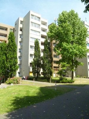 wir renovieren für Sie! gut geschnittener 3 Zimmer Wohnung mit Balkon in Wickrath