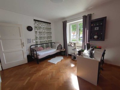 Schöne 4-Zimmer-EG-Wohnung mit Balkon in