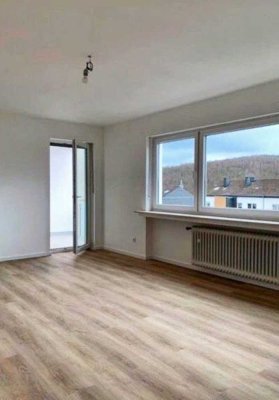 4-Zimmer Wohnung mit Keller und Balkon