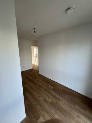 Erstbezug! - 3-Zimmer-Wohnung mit Balkon und Einbauküche – Komfortables Wohnen auf 85 m²