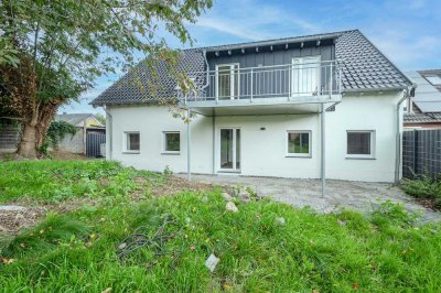 Moderne Dachgeschosswohnung (Erstbezug) mit Balkon in ruhiger Lage von Geilenkirchen Prummern!