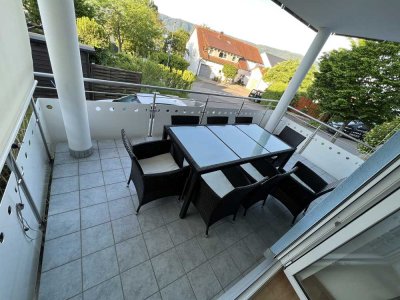 Exklusive 4-Raum-Wohnung mit gehobener Innenausstattung mit Balkon und Einbauküche in Sipplingen