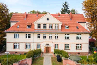 Charmante, vermietete Altbau-Fünfzimmerwohnung nahe Bhf. Hennigsdorf - Attraktive Rendite von 3,97%!