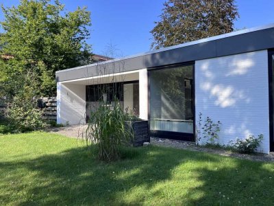 Zeitlos schöner Bungalow mit Atrium