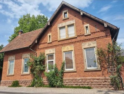 Charmante Maisonette Wohnung mit Terrasse und Garten