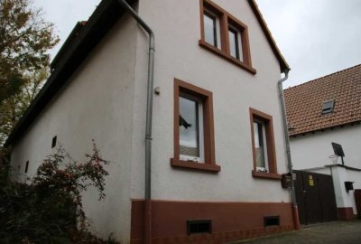 Charmantes, freistehendes Haus mit großzügigem Balkon – Ihr neues Zuhause zum Wohlfühlen