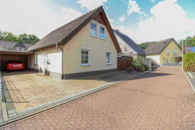 Neuer Preis ! Top gepflegtes Einfamilienhaus mit Carport, PV-Anlage und neuer Heizung im OT Clarholz