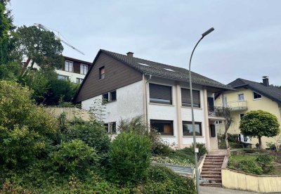 Geräumiges Einfamilienhaus mit großem Garten in bester Wohnlage in Bammental