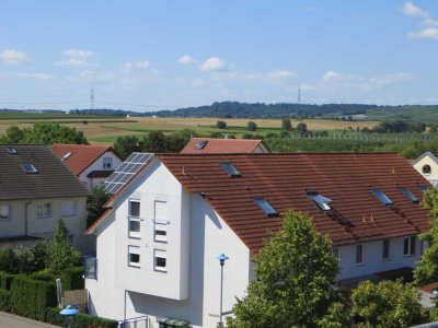 Große 3-Zimmer Wohnung im DG