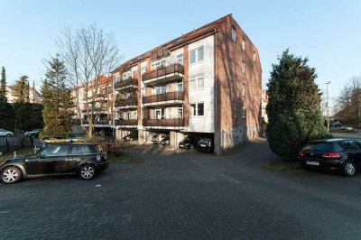 WG geeignete, gepflegte 4-Raum-Wohnung mit Balkon und Einbauküche in Osnabrück