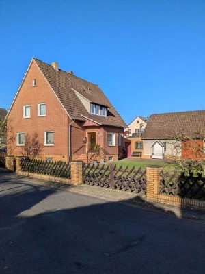 Einfamilienhaus mit Einliegerwohnung in Uetze/Eltze