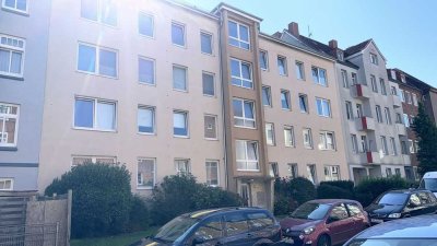 Komplett Renovierte Wohnung im 3.OG mit Balkon