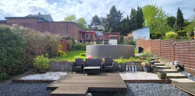 = H = MAISONETTE-WOHNUNG SAMT GROSSEN GARTEN, TERRASSEN, POOL IN VOHWINKEL! = H =