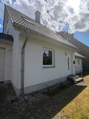 Traumhaftes, helles Haus in Dierhagen Dorf zu vermieten - den Ostseestrand vor der Tür!