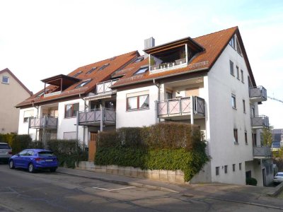 2-Zimmer-Wohnung mit Balkon, EBK und TG-Stellplatz in Köngen