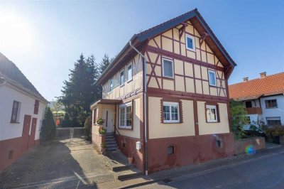 Charmantes, großzügiges Einfamilienhaus mit idyllischem Garten