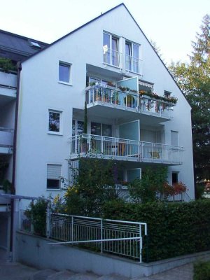 4-Zimmer-Maisonette-Wohnung (DG) mit gehobener Ausstattung, EBK, TG in München-Solln