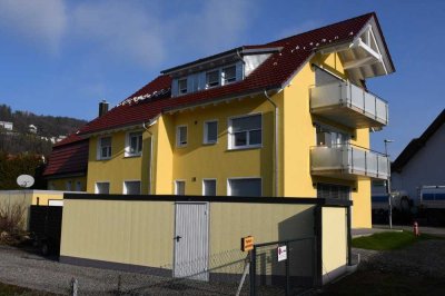 Moderne 4 Zimmer-Wohnung in Tiengen zu vermieten! Sofort Verfügba