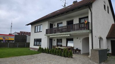 Exklusive, modernisierte 4-Zimmer-Wohnung mit Einbauküche in Langenbach