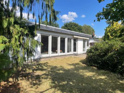 Zeitloser Bungalow am Waldrand in Kreuzheide, 5 Minuten zur Gesamtschule und zum See