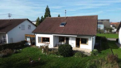 Einfamilienhaus in Ortsrandlage mit Garten und viel Platz