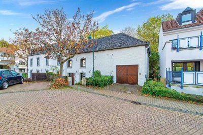 PHI AACHEN - Idyllisches Wohndomizil mit Garten und Garage in begehrter Lage von Aachen-Laurensberg!