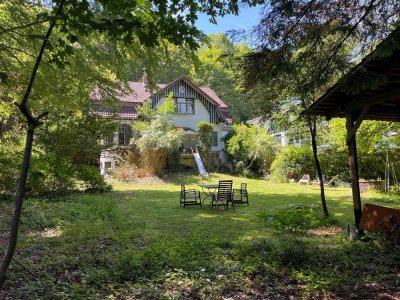 Romantisches Einfamilienhaus in ruhiger Lage