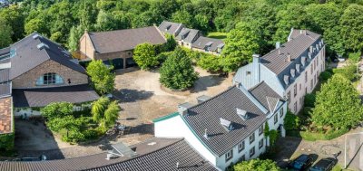 Düren-Lendersdorf. Möbliertes Appartement auf historischem Gutshof. Sehr ruhige Lage