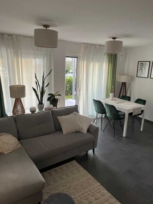 Stilvolle 2-Zimmer-EG-Wohnung mit Terrasse und Gartenanteil