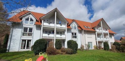 gepflegte 3-Zi-Whg (1. OG) mit Balkon und Garage in ruhiger, zentraler Lage