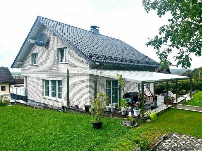 Topausgestattetes Architektenhaus Wohlfühlambiente hochwertige Ausstattung Terrassen Loggia Garage