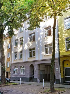 Wohnung mit Einbauküche und Wintergarten