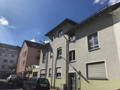 Schöne 2 Zimmer Wohnung in zentraler Lage von Alt-Saarbrücken