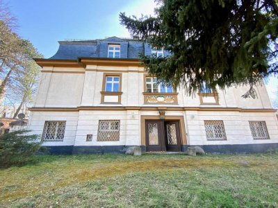 Denkmalgeschützte Villa- Bebauung erweiterbar!