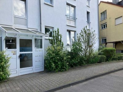 Gepflegte EG Wohnung mit Garten