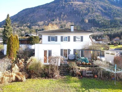 Feldkirch-Tisis: Einfamilienhaus im Landhaus-Stil mit atemberaubender Aussicht!