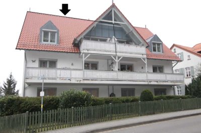 Alternative nach Hausverkauf gesucht? Waldrandlage, DG, 2 Zi, Balkon, Aufzug, Keller, Carport!