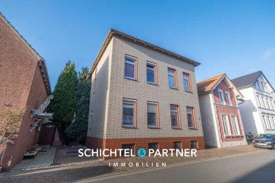 Döse | Stilvolles und teilweise modernisiertes 2-Parteienhaus in toller Lage