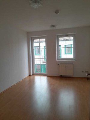 Schöne 1ZKB Wohnung zu vermierten !