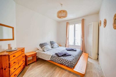 Geschmackvolle, sanierte 2-Zimmer-Wohnung mit EBK in Brühl