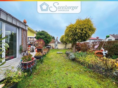 LEBENSLUST – Bungalow mit Doppelgarage, Wintergarten und Pool in Neuzeug