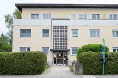 Helle 3 Zimmer EG-Wohnung mit Terrasse und kleinem Garten im Süden von München