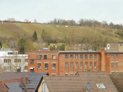 *** Ruhige Innenstadtlage - großer Balkon (ca. 12 m²) * 2 TG-Stellplätze .....