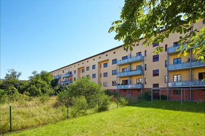 Neuer Bodenbelag, Balkon und Tageslichtbad!