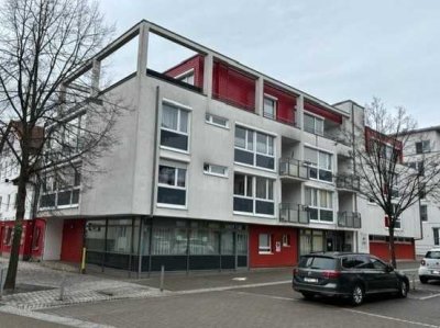 Für Senioren! Bezugsfreie 3-Zimmer-Wohnung mit Dachterrasse in begehrter Zentrumslage