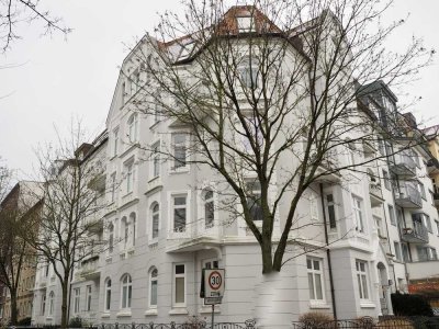 Altbaucharme trifft auf Moderne... 2 Zimmer-Erdgeschosswohnung auf der Uhlenhorst